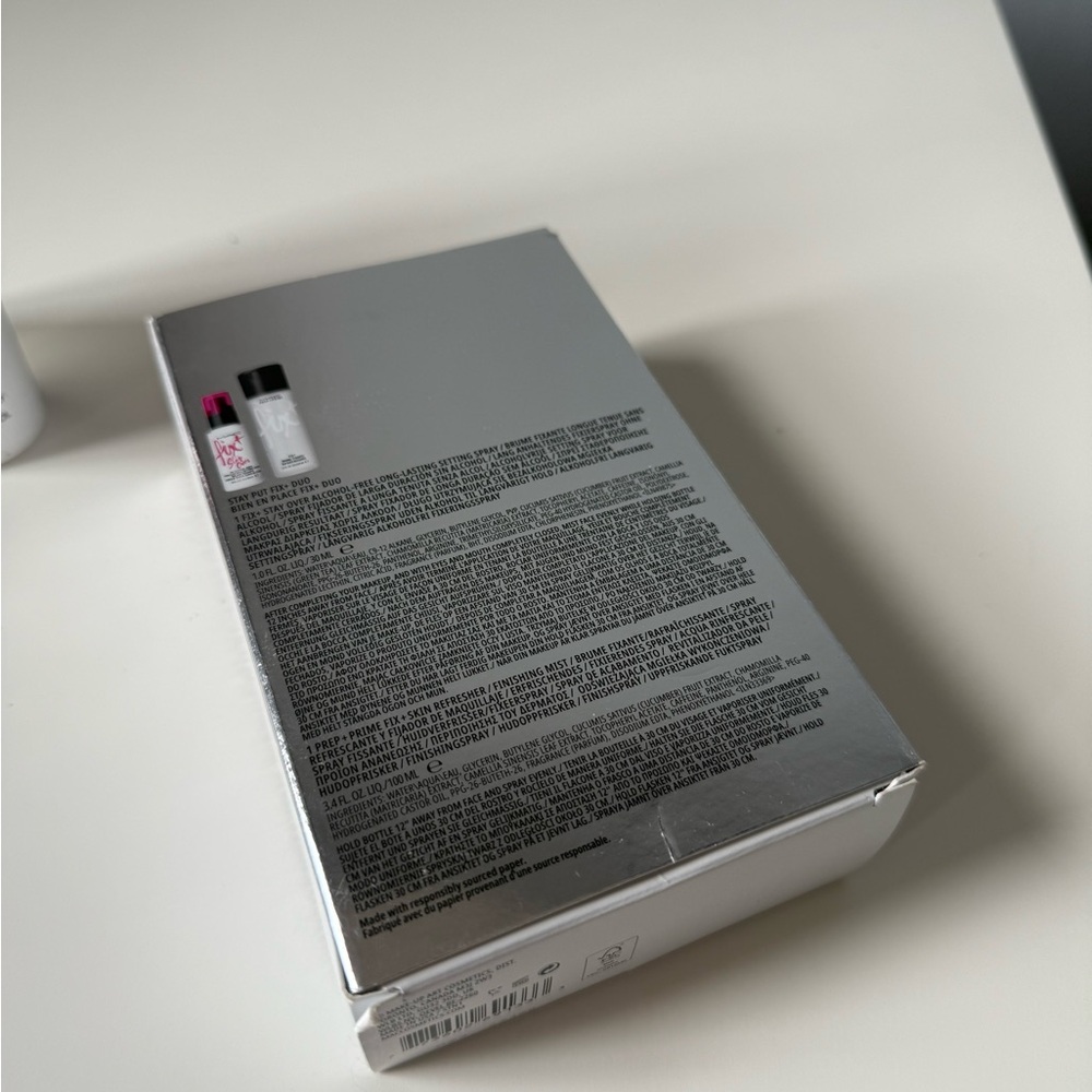MAC Cosmetics Fix+ Setting Spray Gift Set - Picture 3 of 3
